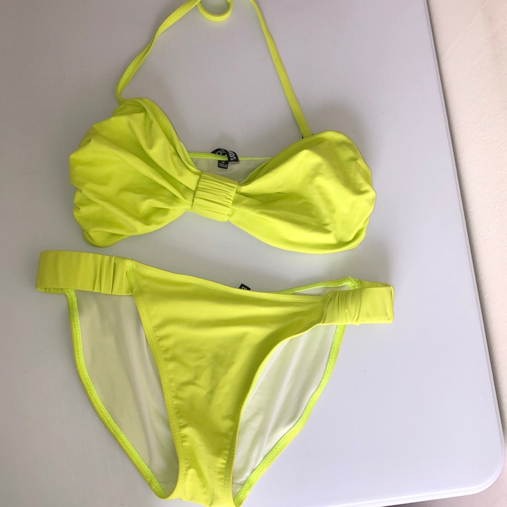Beth Richards bikini